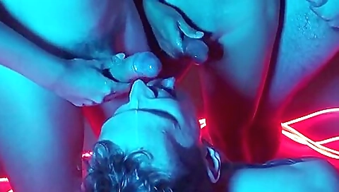 Sultry blonde's tight ass-hap burglar deepthroat