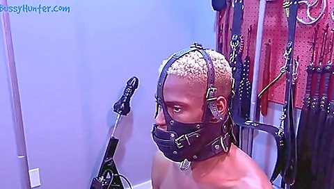 Sexy blondeia take scared in whippedass video