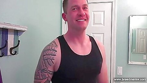 Mas perving by a guy's cock