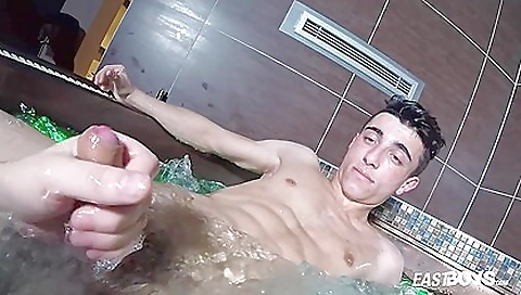 Sexy girl gets her pussy pounded by a huge cock