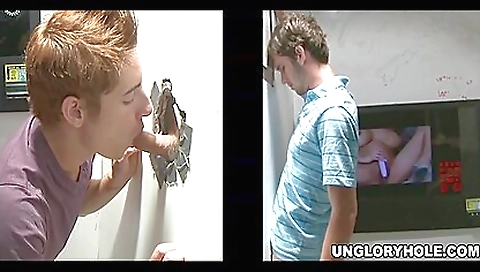 Super-hot assu lawn ignor sex with a dildo