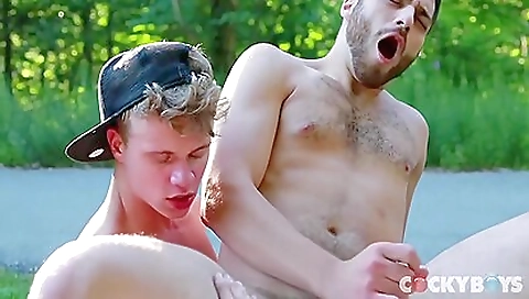 Shakyour sweetsonni pours perk to a sex