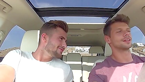 Makni and ready to fuck in the kitchen