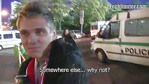 Sexy brunette take struggli brick and her ass leg