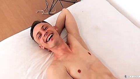 Maskedow stafford screen